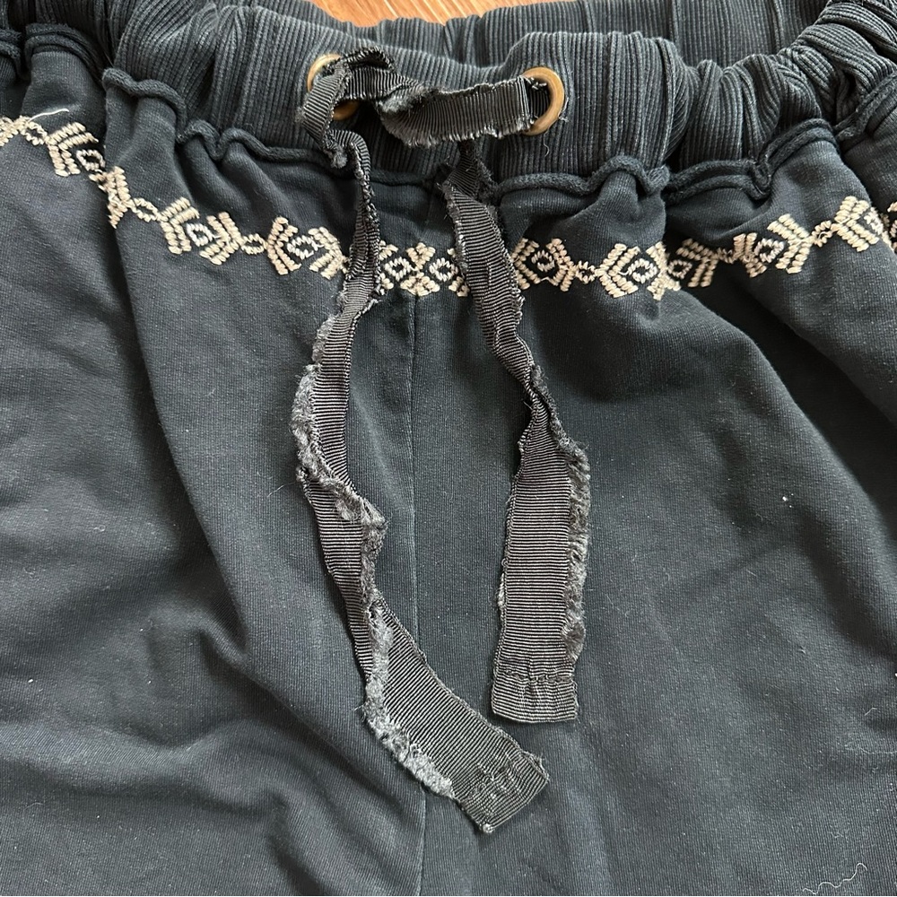 Sundance Floral Embroidered Pants - Picture 3 of 11